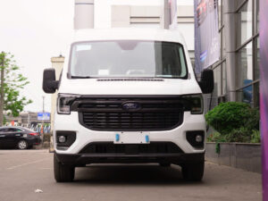 Alternative view of Ford Transit Mới Trend 16 chỗ 2026
