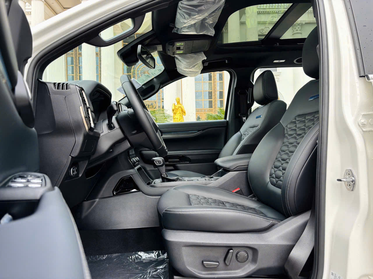 Ford Everest Platinum 4x4 AT 2026 Mới - Ảnh 10